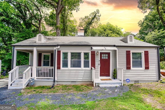 view of front of property with covered porch