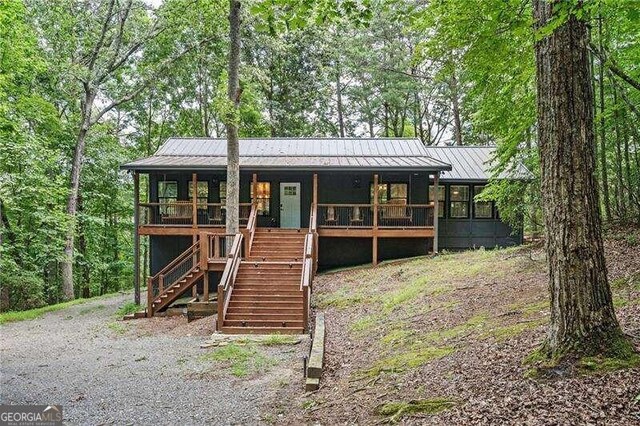 view of front of property with covered porch