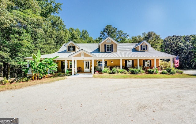 view of front of house featuring covered porch