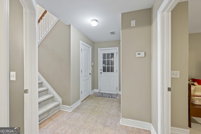 view of tiled entryway