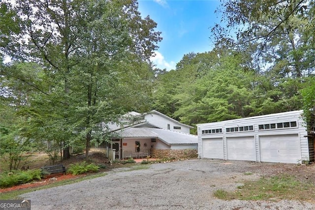 view of front of house featuring a garage