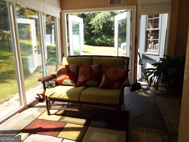 sunroom with a healthy amount of sunlight