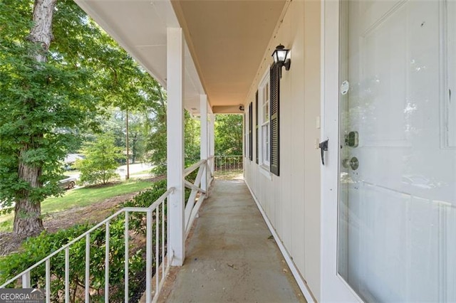 view of patio featuring covered porch