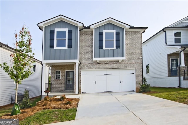 view of front of house featuring a garage