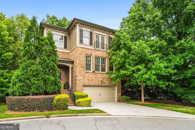 italianate house featuring a garage