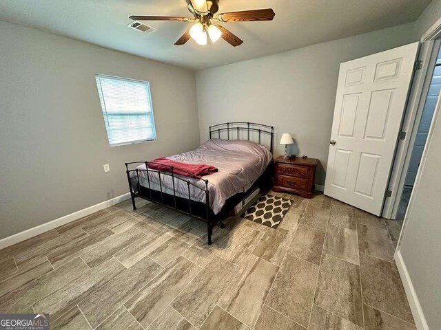 bedroom with ceiling fan