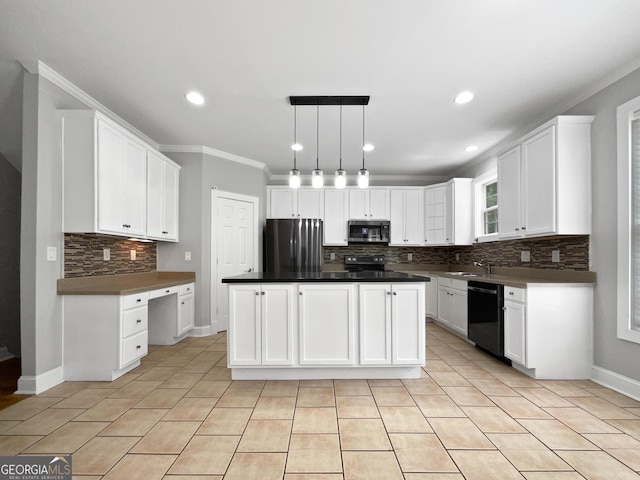 305 Crest Pointe S, Bremen, GA 30110 - kitchen featuring stainless steel appliances, backsplash, dark countertops, white cabinets, and ornamental molding