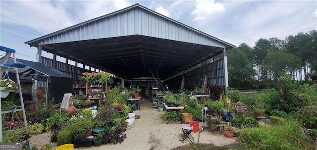 exterior space featuring a carport