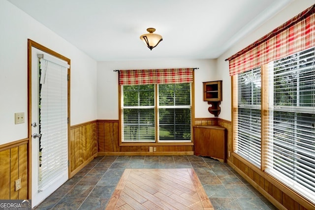 view of tiled spare room