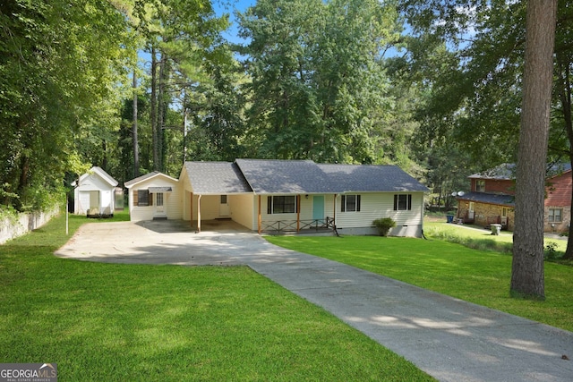 single story home featuring a front yard and a carport