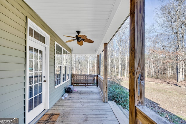 deck with ceiling fan