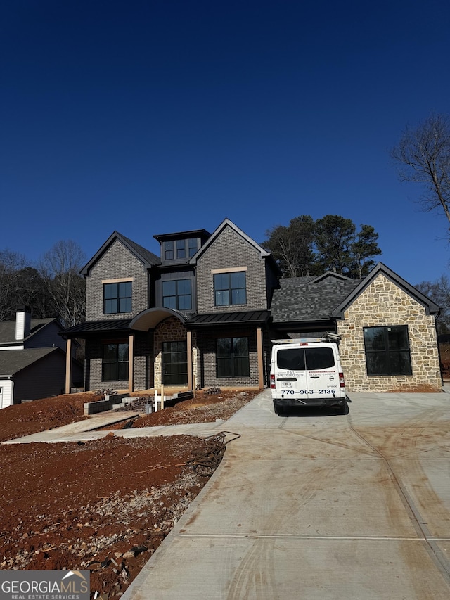 view of front of house featuring a garage