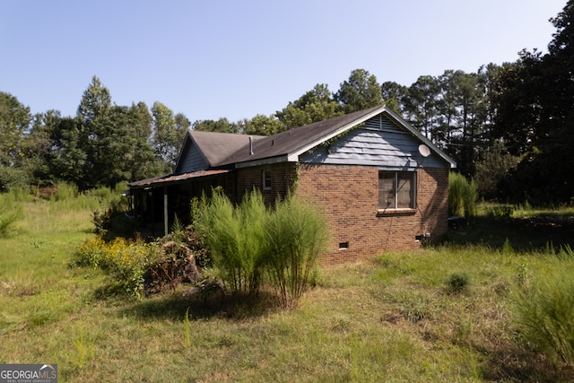 view of side of property