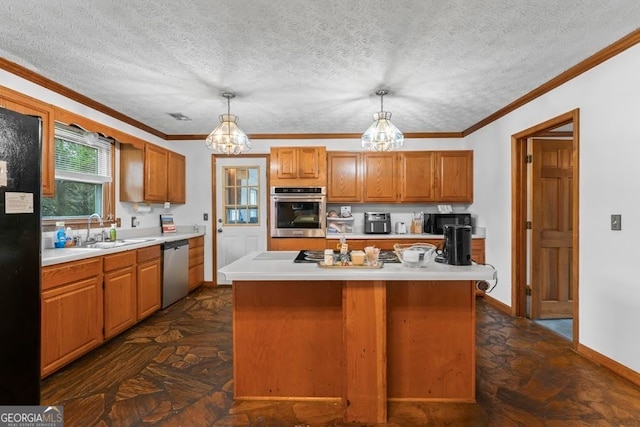 kitchen featuring a center island with sink, black appliances, an inviting chandelier, and decorative light fixtures