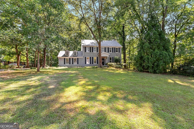 view of front of house with a front yard