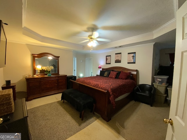 dining area featuring ceiling fan