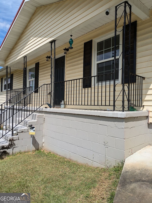 exterior space featuring a porch