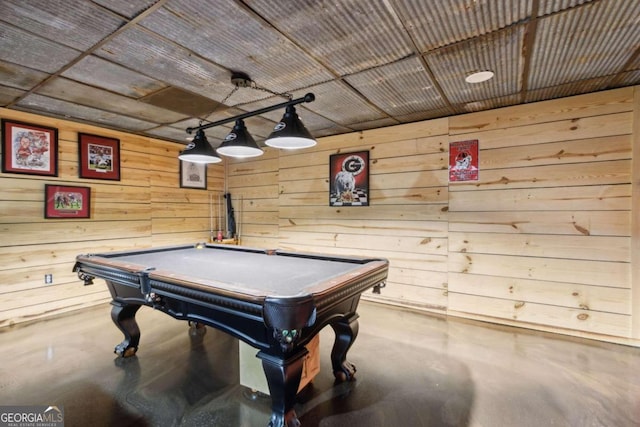 playroom featuring billiards and concrete floors