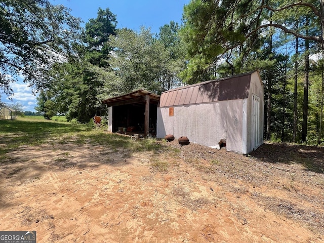 view of outbuilding