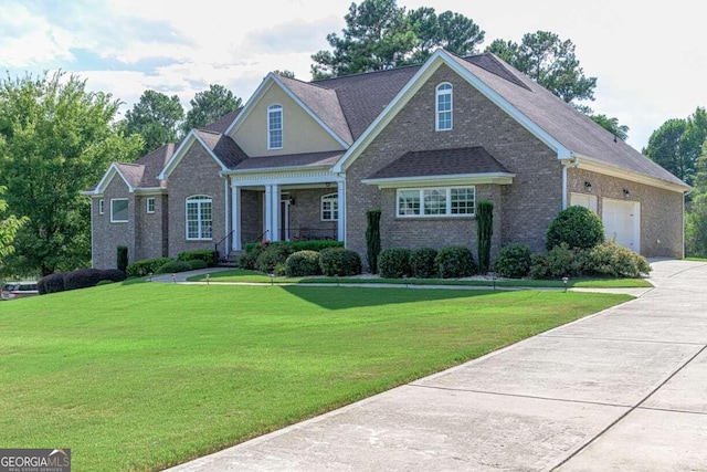 view of front of home with a front yard