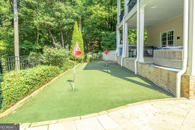 view of yard featuring outdoor lounge area and a patio area