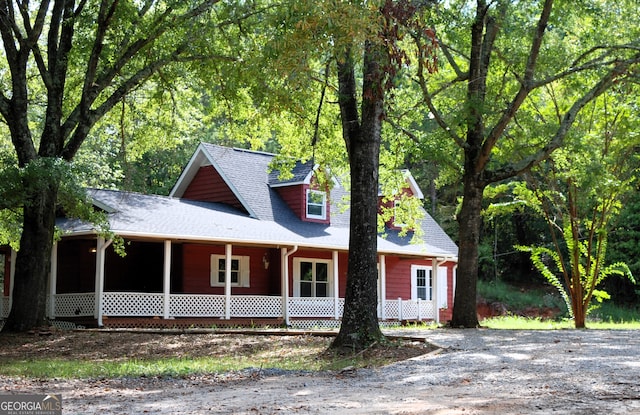 view of front of house with covered porch