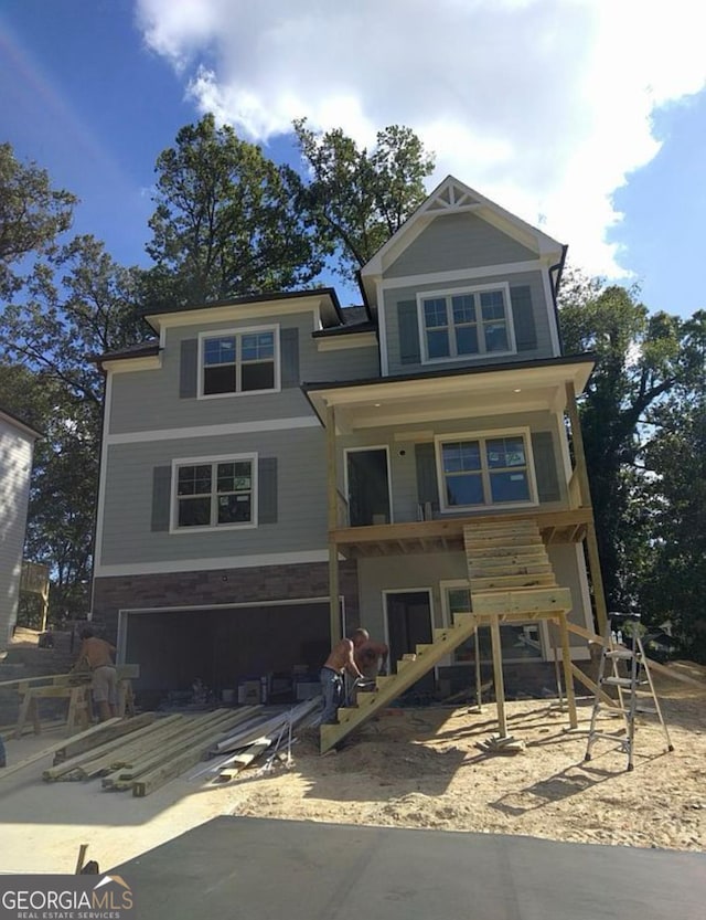 view of front facade featuring a garage