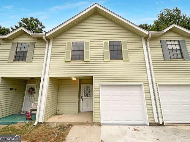 multi unit property with a garage