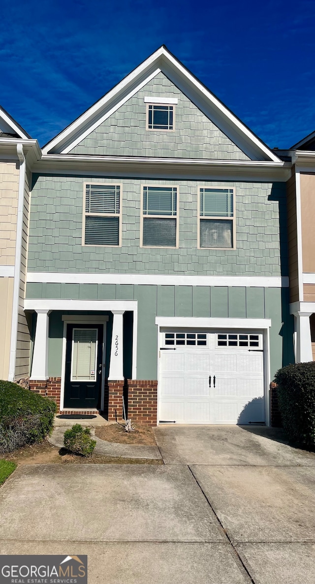 view of front of house with a garage