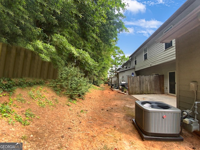 view of yard with cooling unit