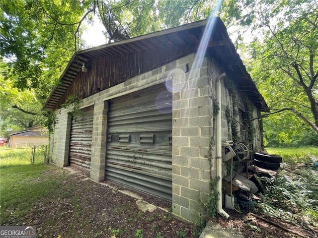 view of outdoor structure featuring a garage