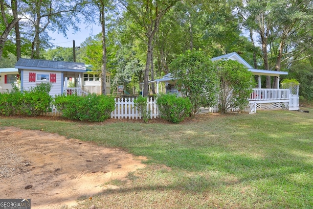 view of yard featuring a porch