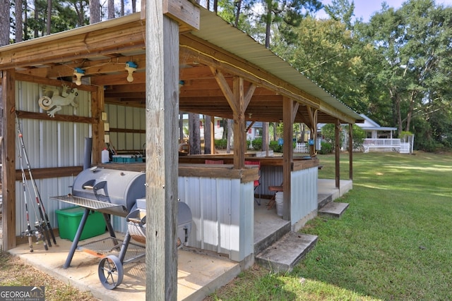 view of patio with ceiling fan