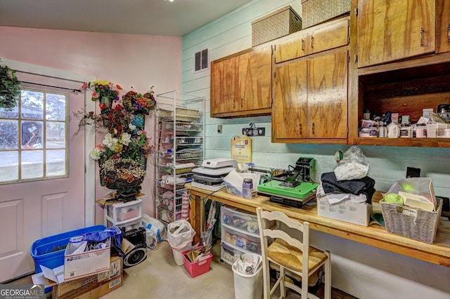 kitchen featuring lofted ceiling