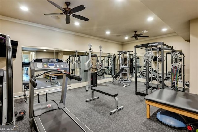 exercise room featuring ceiling fan and crown molding