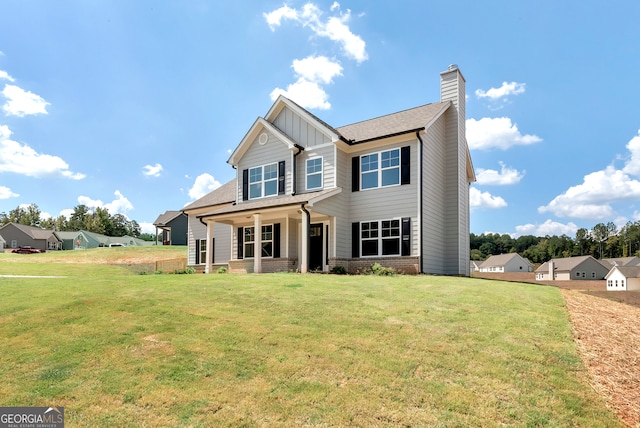 view of front facade featuring a front lawn