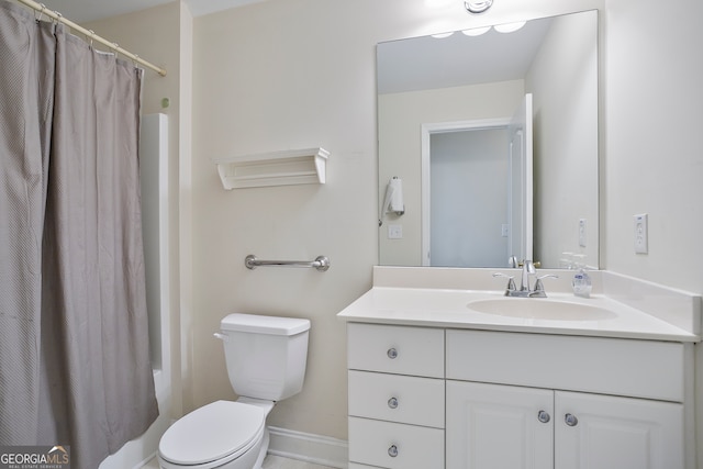 full bathroom featuring vanity, toilet, and shower / tub combo with curtain