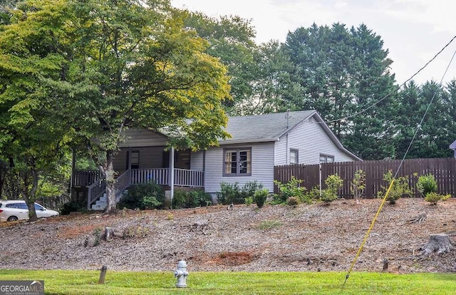 view of front of house featuring covered porch