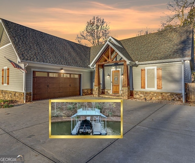 view of front facade featuring a garage