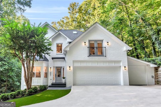 view of front of house featuring a garage