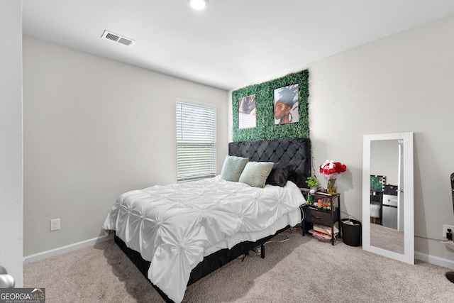 bedroom featuring carpet floors