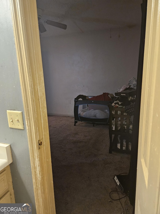 bathroom featuring ceiling fan