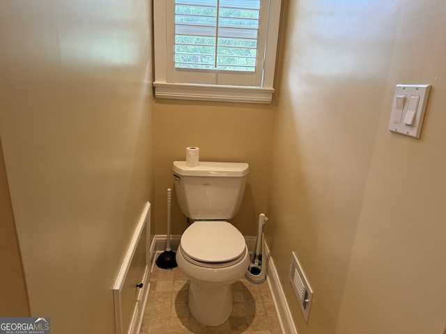 490 Hill St SE, Atlanta, GA 30312 - bathroom with toilet and tile patterned floors