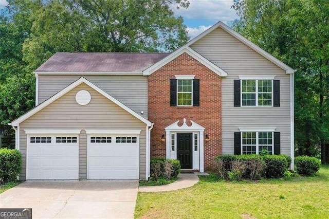 view of front of house with a front lawn