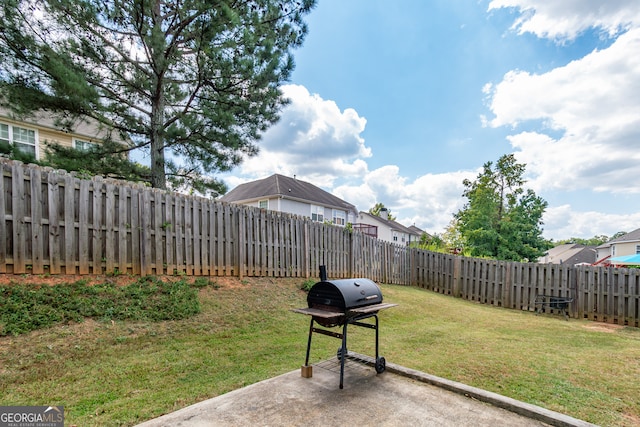 view of yard with a patio