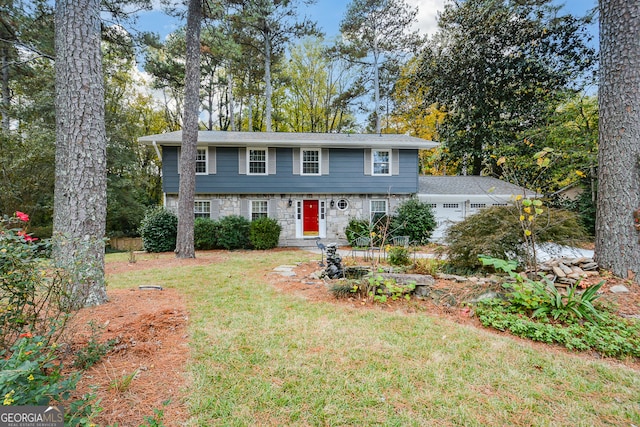 view of front facade featuring a front yard