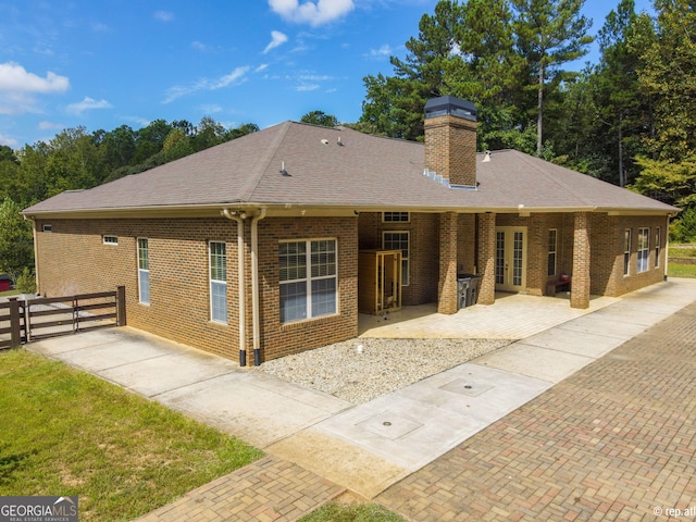 single story home with a patio