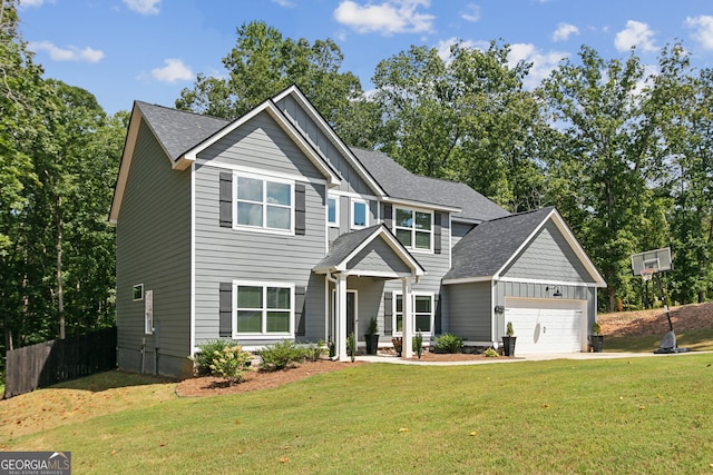 craftsman-style home featuring a front yard