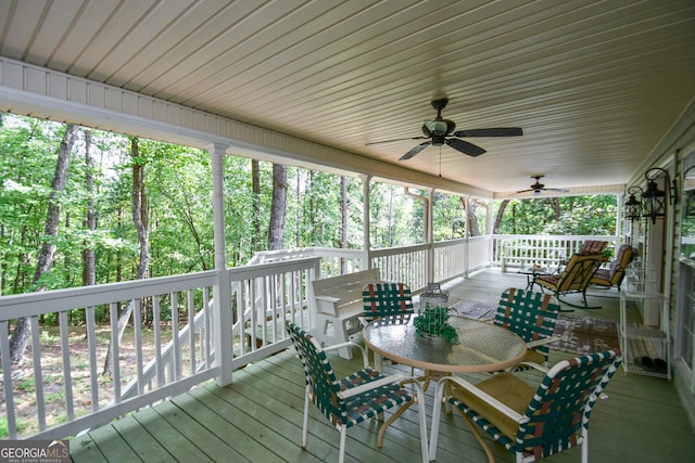 deck with ceiling fan