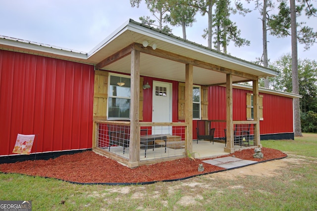 exterior space with a lawn